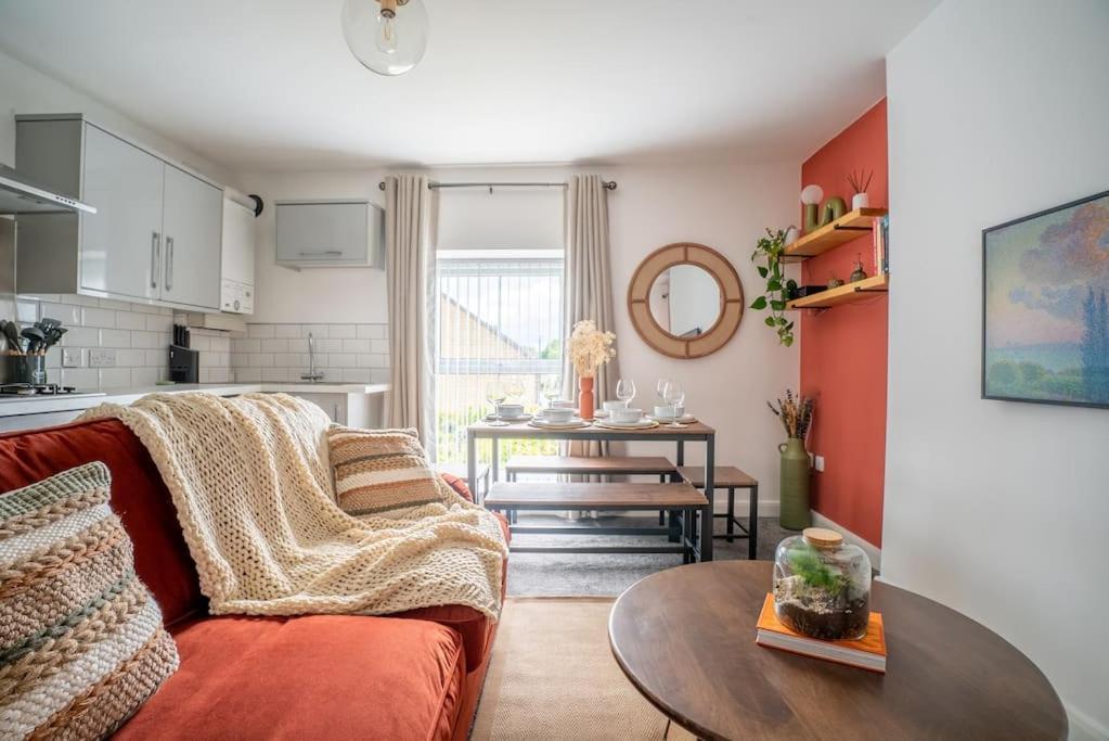 The Station Apartment